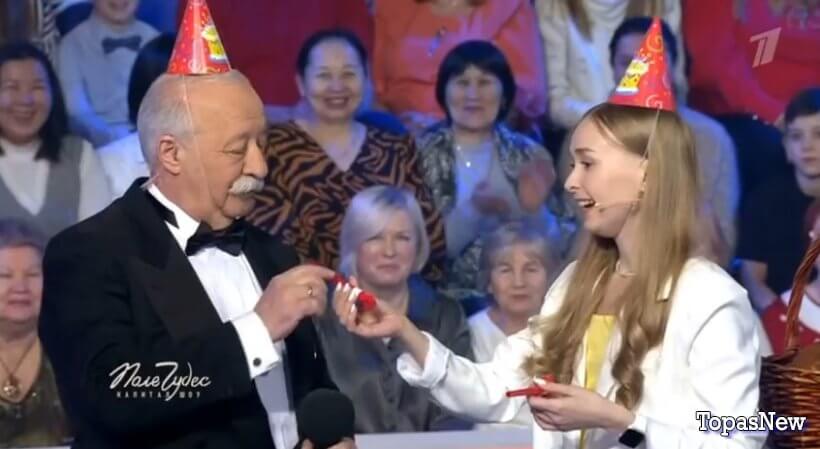 Поле чудес 10 мая 2024 смотреть онлайн последний выпуск