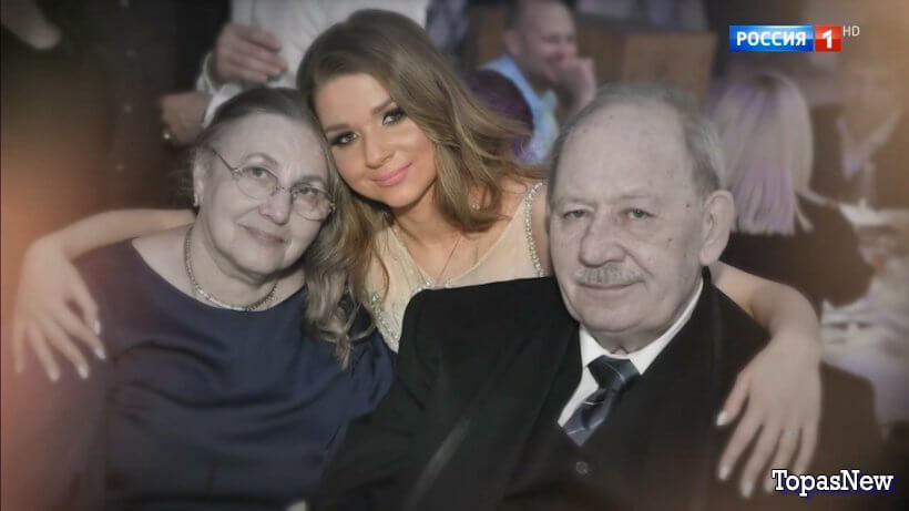 Малахов 22.10.25 смотреть онлайн Тарховы