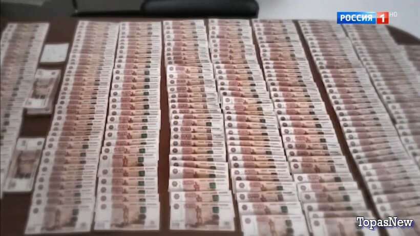 Малахов 27.10.25 смотреть онлайн Чиновник украл 2 млрд