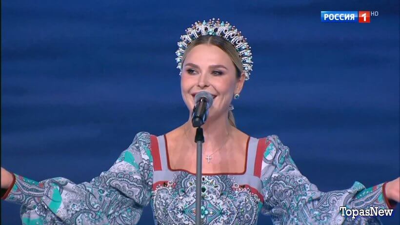Песни русского мира 04.11.25 праздничный концерт смотреть
